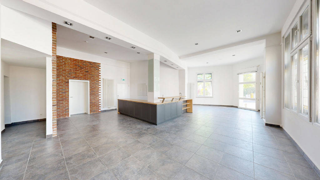 Etagenwohnung Brühl - 3 Zimmer, 137 m&sup2;, 1.550&euro; | Angebot:26488672