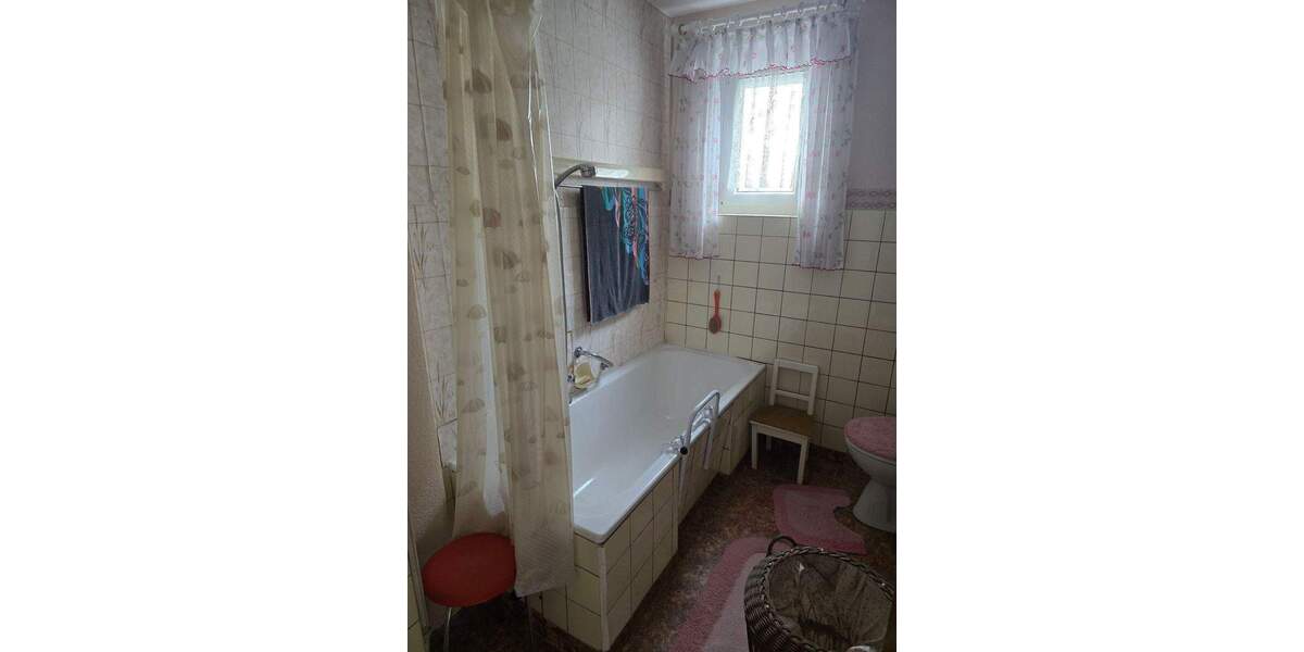 Etagenwohnung Kitzingen Hohenfeld - 3 Zimmer, 75 m&sup2;, 500&euro; | Angebot:25176707