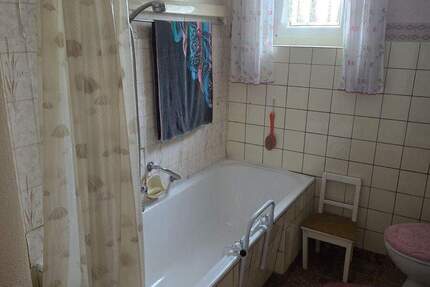 Wohnung Kitzingen Hohenfeld - 3 Zimmer, 75 m&sup2;, 500&euro; | Angebot:25176707