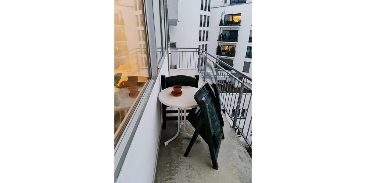 Wohnen auf Zeit Düsseldorf Stadtbezirk 3 - 1 Zimmer, 16 m&sup2;, 569&euro; | Angebot:25852273