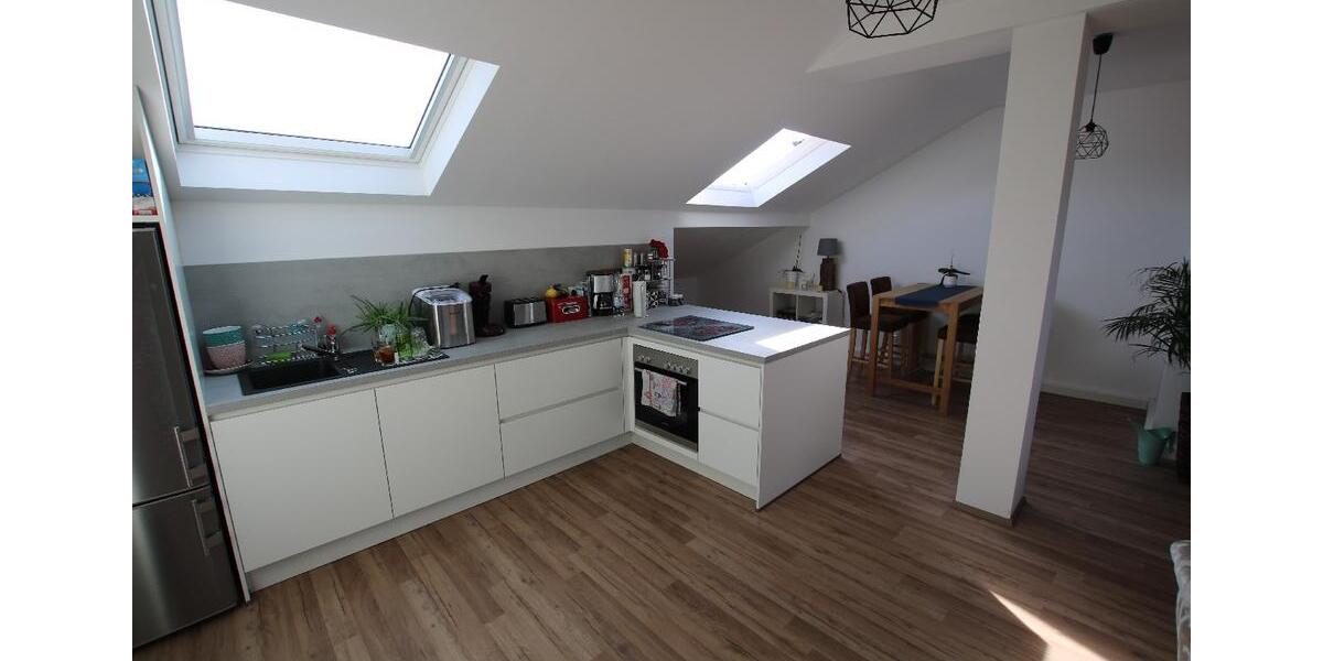 Hochwertig renovierte Dachgeschosswohnung mit Einbauküche in der südlichen Vorstadt von Koblenz! 1 zimmer