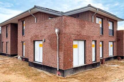 MODERNE NEUBAUOBERGESCHOSSWOHNUNG IN RUHIGER UND ZENTRALER LAGE 2 zimmer