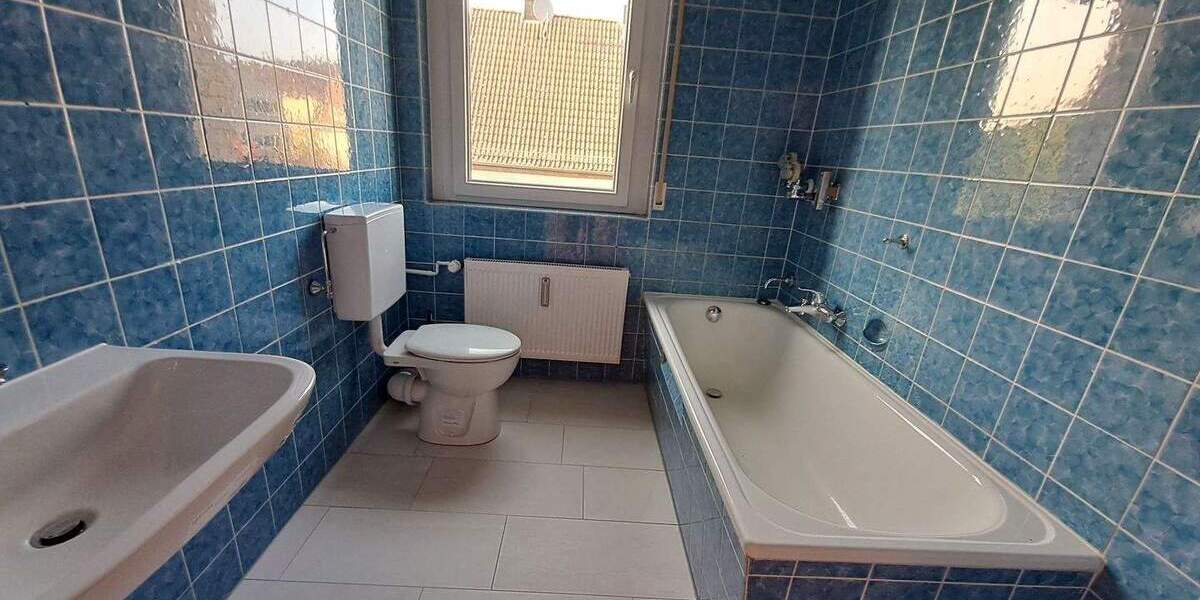 Sehr schöne 4-5-Zimmerwohnung mit großem Balkon in Kassel-Harleshausen 4 zimmer