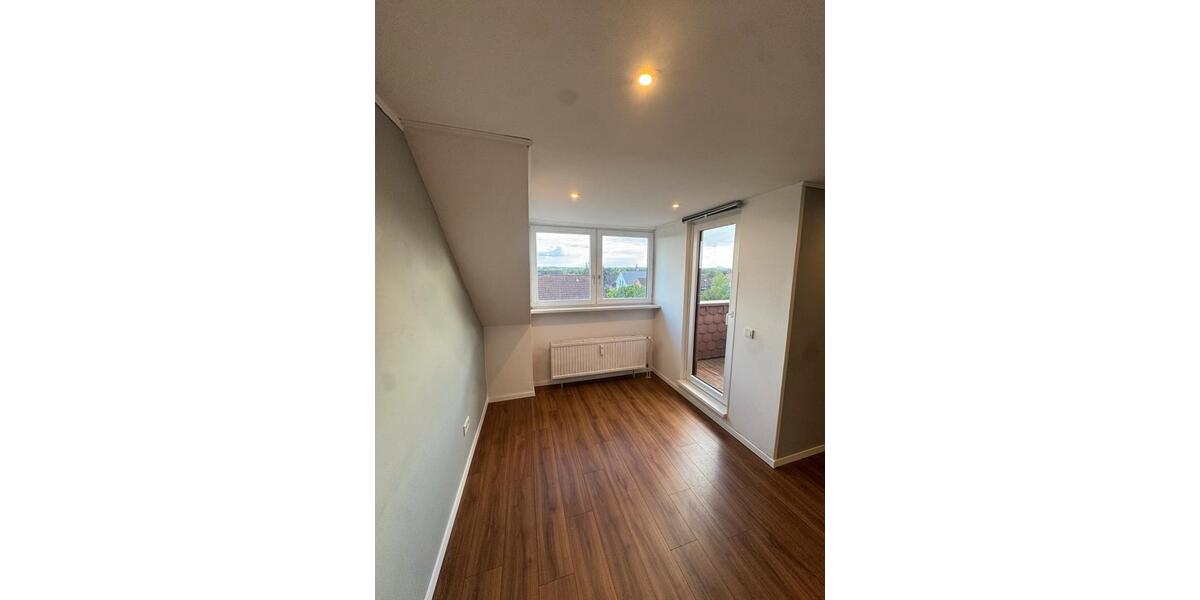 Dachgeschoßwohnung Wolfsburg Alt-Wolfsburg - 3 Zimmer, 65 m&sup2;, 700&euro; | Angebot:26606682