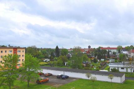 3-Raumwohnung mit Balkon in ruhiger und grüner Lage zimmer