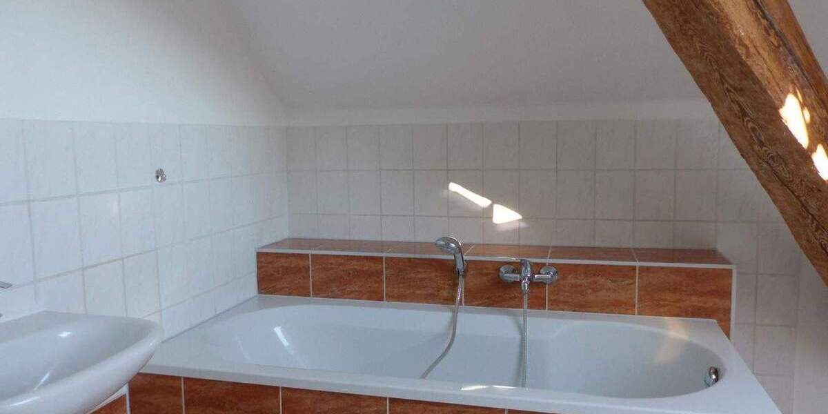 Etagenwohnung Oschatz - 4 Zimmer, 113 m&sup2;, 710&euro; | Angebot:26723304