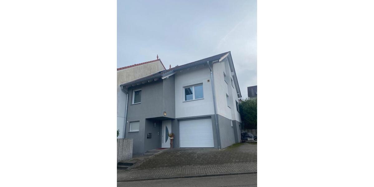 Einfamilienhaus Besigheim - 5.5 Zimmer, 179 m&sup2;, 2.250&euro; | Angebot:25050250