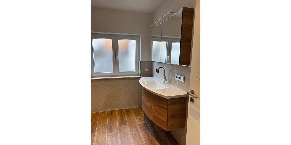 Erdgeschoßwohnung Pirmasens Niedersimten - 3 Zimmer, 125 m&sup2;, 850&euro; | Angebot:25918964