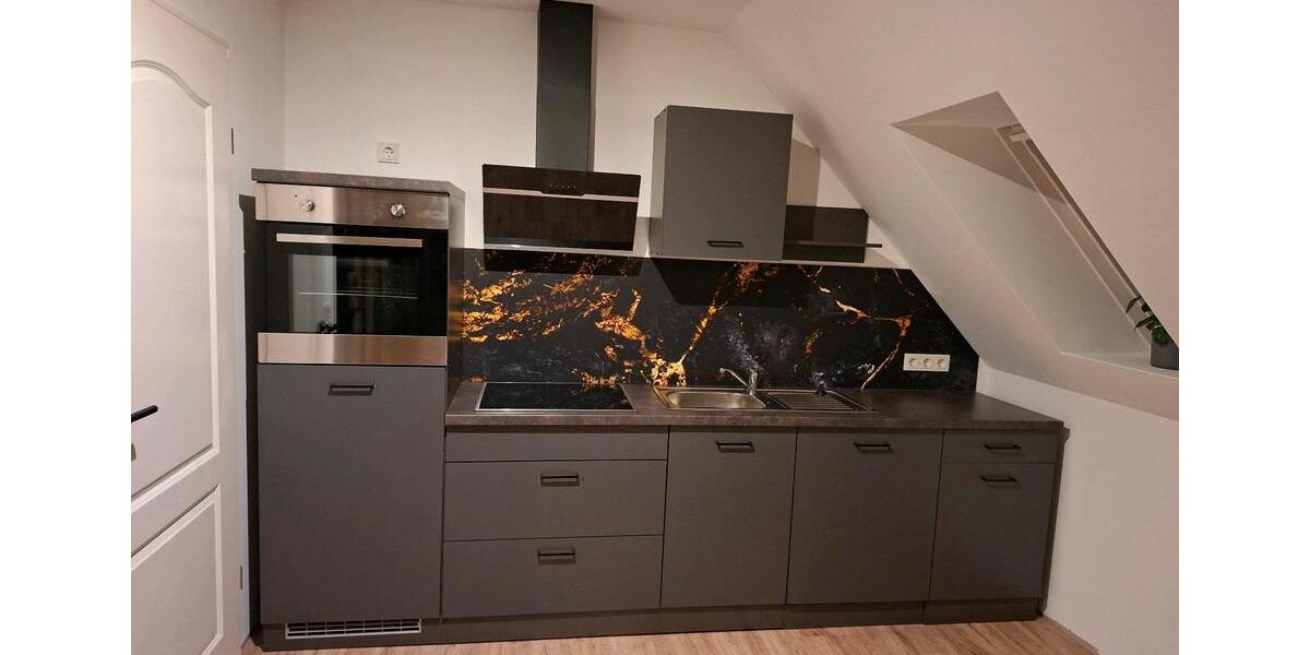 Dachgeschoßwohnung Sankt Michaelisdonn - 3 Zimmer, 80 m&sup2;, 750&euro; | Angebot:24743382