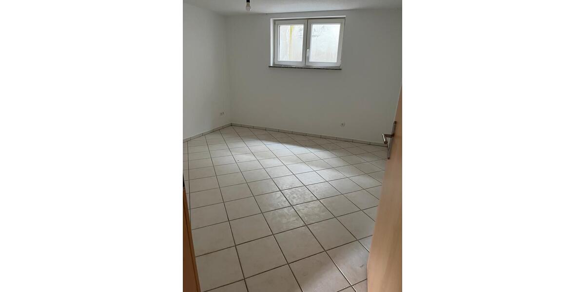 Etagenwohnung Laubach - 2 Zimmer, 67 m&sup2;, 600&euro; | Angebot:26523022