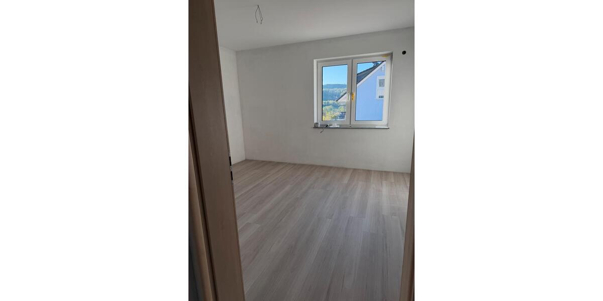 Erdgeschoßwohnung Schlüchtern - 3 Zimmer, 94 m&sup2;, 1.350&euro; | Angebot:26626611