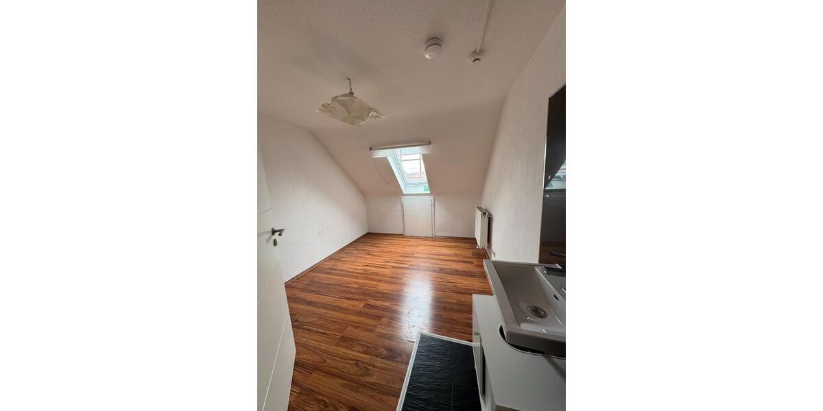 Wohnen auf Zeit Weinheim - 1 Zimmer, 12 m&sup2;, 510&euro; | Angebot:24978414