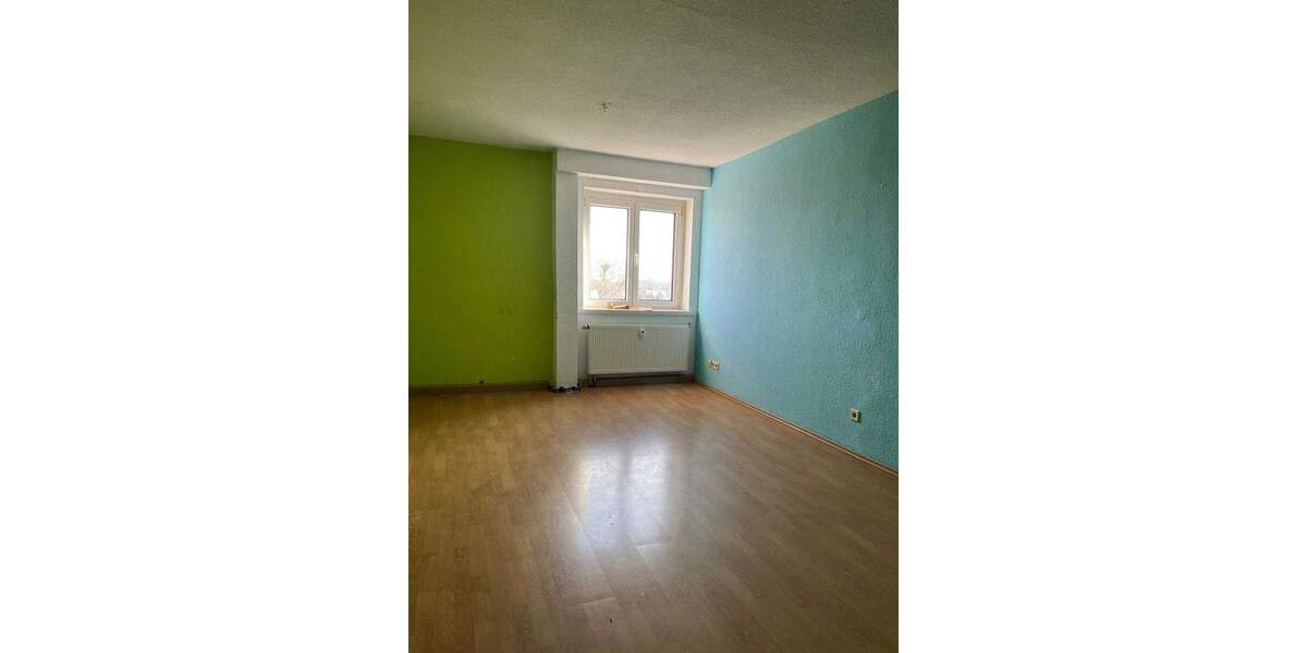 Etagenwohnung Pegau - 3 Zimmer, 115 m&sup2;, 695&euro; | Angebot:25736873