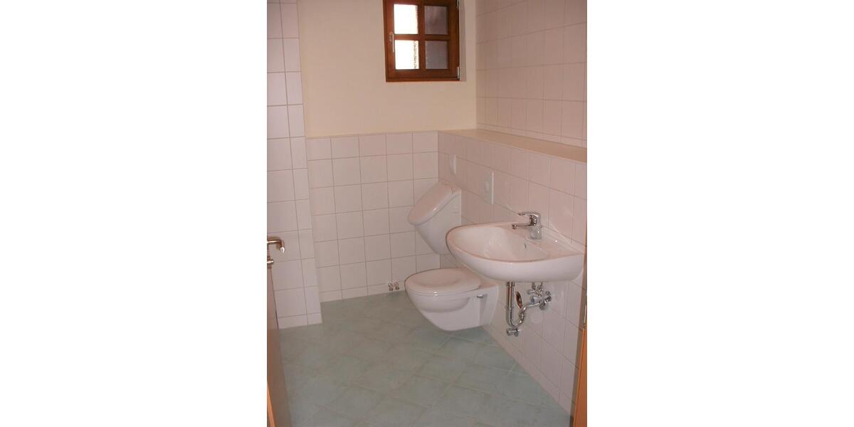 Sanierte Altbauwhg. 3,5 Zi. 113qm, besonderer Flair, Balkon, 1.OG 3.5 zimmer