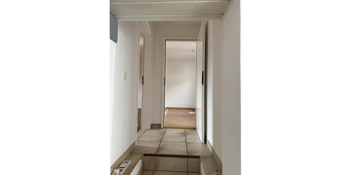 Etagenwohnung Hünfelden - 3 Zimmer, 83 m&sup2;, 750&euro; | Angebot:21727472