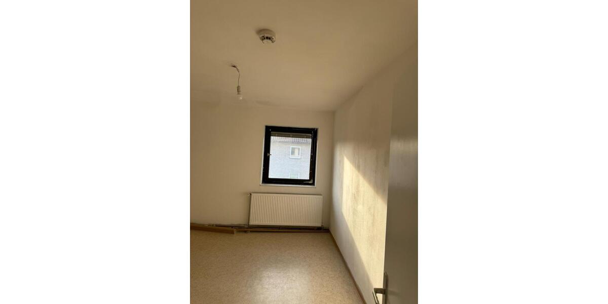 Etagenwohnung Elsenfeld - 3 Zimmer, 68 m&sup2;, 800&euro; | Angebot:25860124