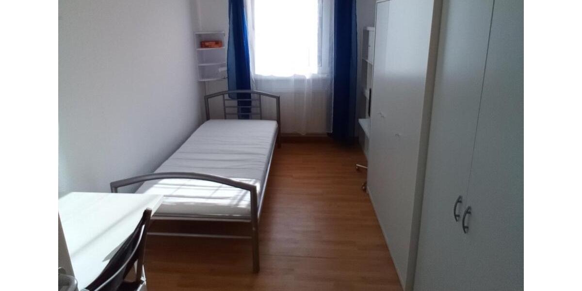 WG Zimmer Ortsrand Brühl Vochem 10 zimmer