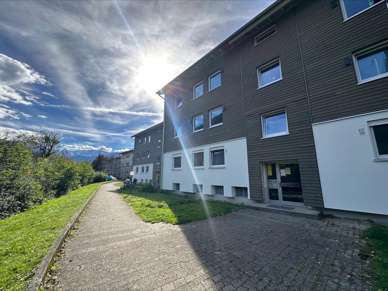 Hausnr. 35 3 Zimmer im 2. OG mit Balkon und toller Aussicht (frisch saniert) zimmer