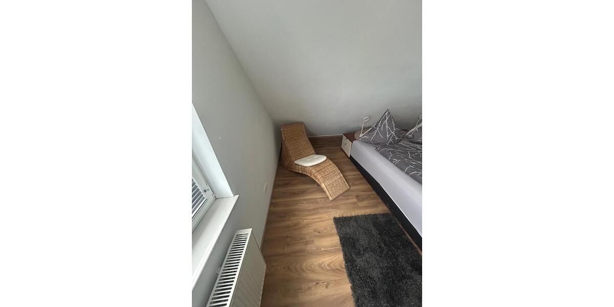 Dachgeschoßwohnung Ibbenbüren - 3 Zimmer, 140 m&sup2;, 1.000&euro; | Angebot:26039332