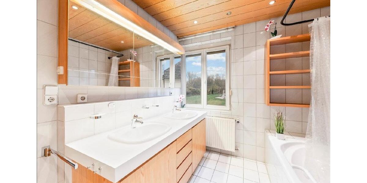 Einfamilienhaus Ofterdingen - 3 Zimmer, 200 m&sup2;, 20&euro; | Angebot:24511697