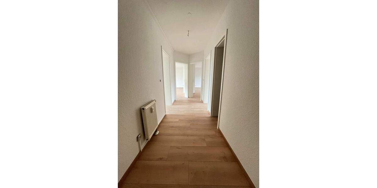 Etagenwohnung Merseburg (Saale Merseburg - 4 Zimmer, 117 m&sup2;, 800&euro; | Angebot:26723151