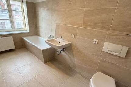 Wohnung zum Mieten in Görlitz 300 € 50 m² 1 zimmer