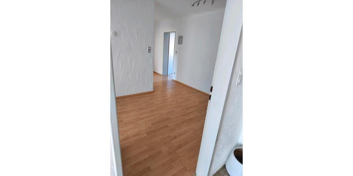 Etagenwohnung Bischofsheim in der Rhön - 3 Zimmer, 83 m&sup2;, 679&euro; | Angebot:26378745