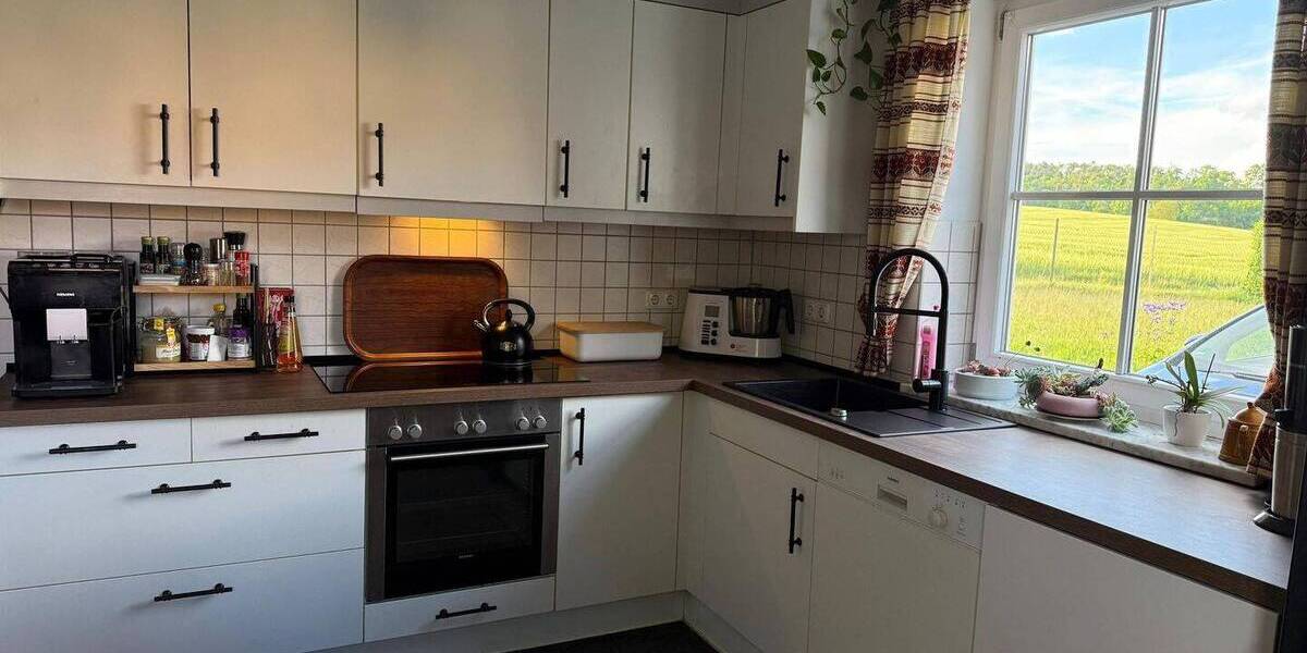 Etagenwohnung Pommersfelden Stolzenroth - 5 Zimmer, 181 m&sup2;, 1.300&euro; | Angebot:26616561