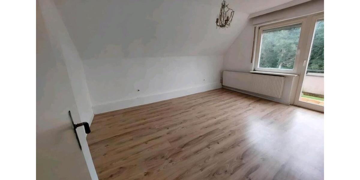 Dachgeschoßwohnung Freren - 2.5 Zimmer, 75 m&sup2;, 670&euro; | Angebot:26163513