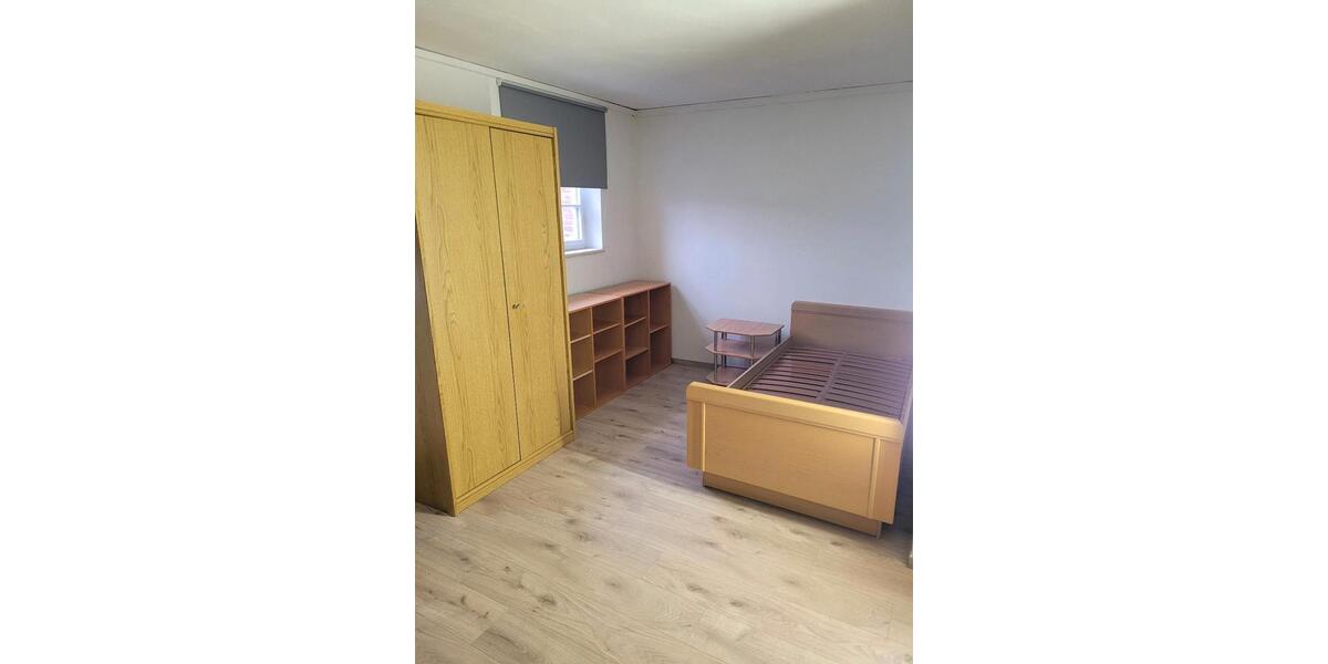 Zimmer, Wohnung, WG. Warmmiete , mit Küche, Bad , WC, Altbau, 1 zimmer