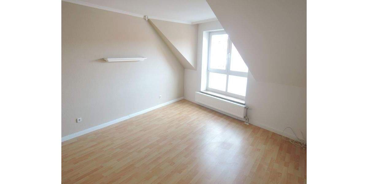 Gepflegte, helle Nichtraucher Eigentumswohnung mit Balkon und Tiefgaragenstellplatz in ruhiger Innenstadtlage 3 zimmer