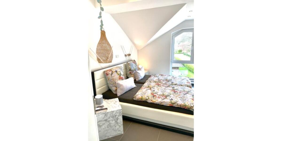 Wohnen auf Zeit Siegburg - 2.5 Zimmer, 88 m&sup2;, 2.300&euro; | Angebot:24784455