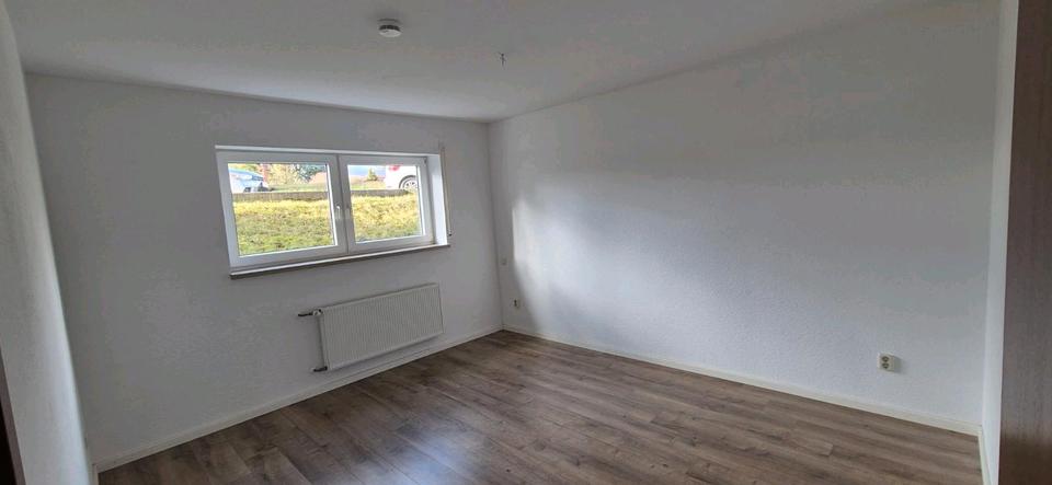 Etagenwohnung Ilmenau Frauenwald - 2 Zimmer, 65 m&sup2;, 300&euro; | Angebot:25966432