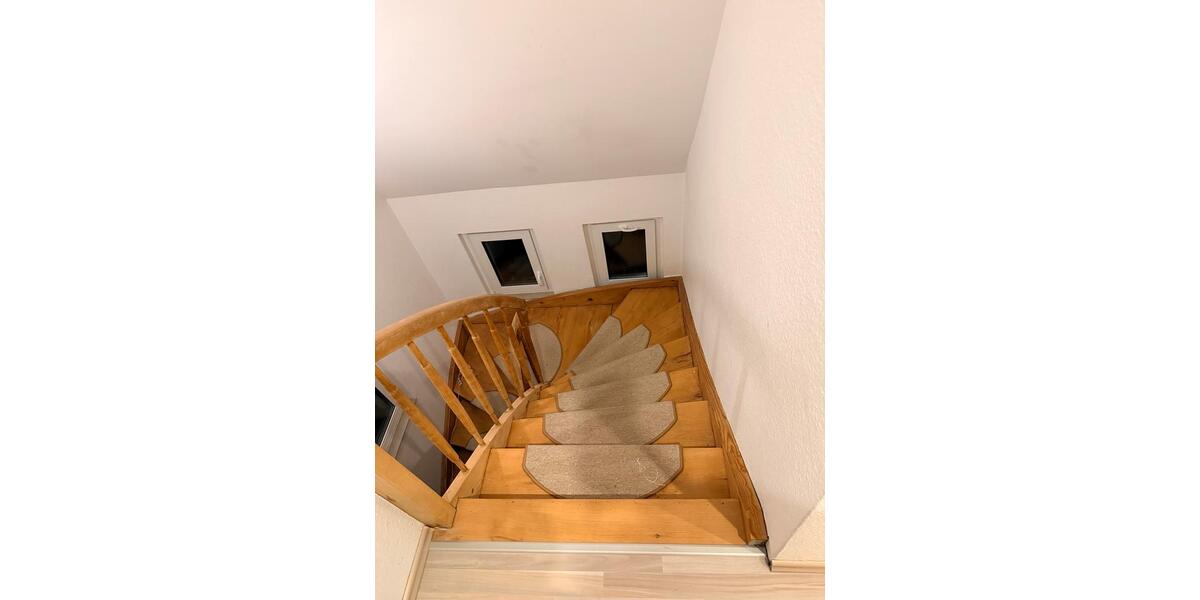 Doppelhaushälfte Garbsen - 3 Zimmer, 90 m&sup2;, 1.550&euro; | Angebot:24640306