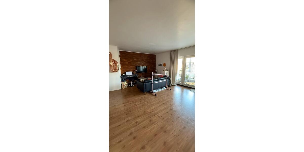 Etagenwohnung Wetzlar - 3 Zimmer, 121 m&sup2;, 1.100&euro; | Angebot:26676030