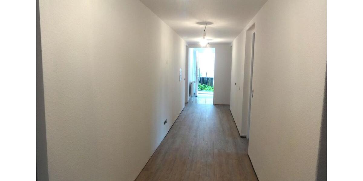 Erdgeschoßwohnung Reichenbach an der Fils - 3.5 Zimmer, 96 m&sup2;, 1.100&euro; | Angebot:26415099