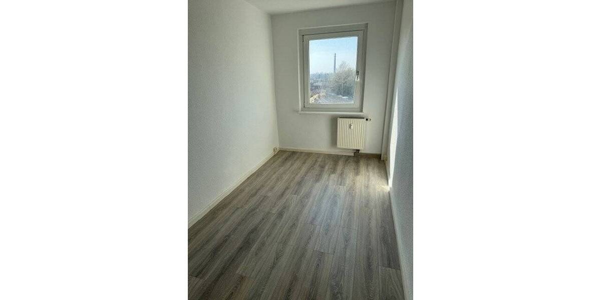 Zimmer Dessau-Roßlau Innenstadt - 3 Zimmer, 58 m&sup2;, 350&euro; | Angebot:25704016