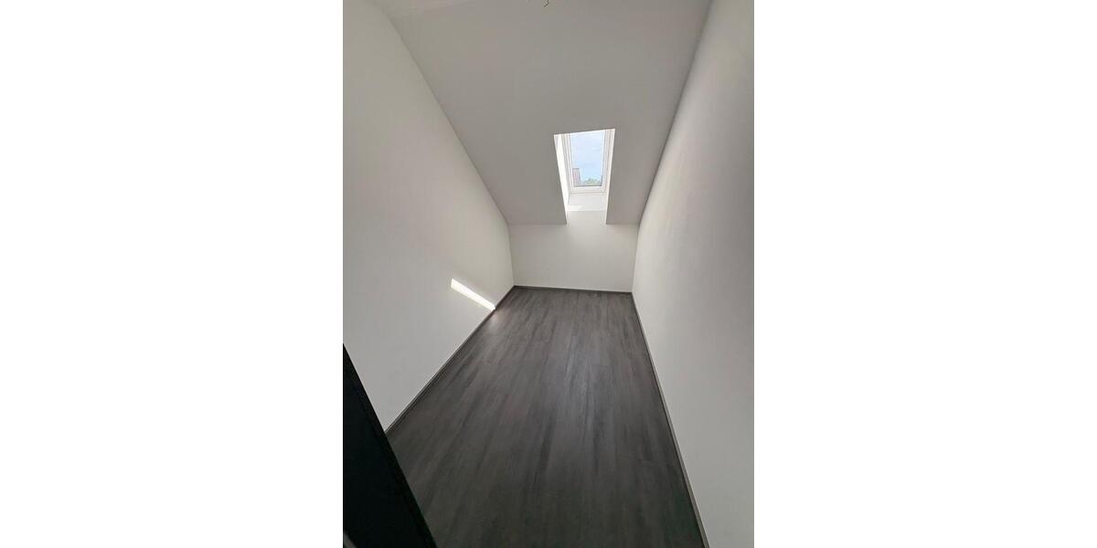 Dachgeschoßwohnung Donauwörth - 3 Zimmer, 90 m&sup2;, 1.037&euro; | Angebot:24660669