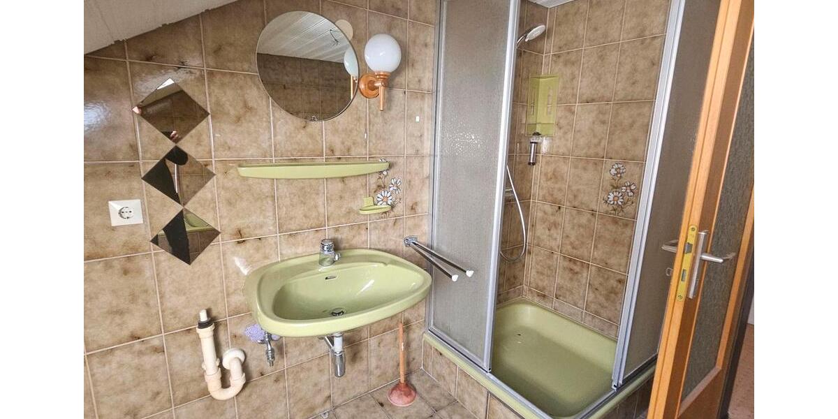 Dachgeschoßwohnung Kirchhaslach Greimeltshofen - 3 Zimmer, 85 m&sup2;, 655&euro; | Angebot:26625190