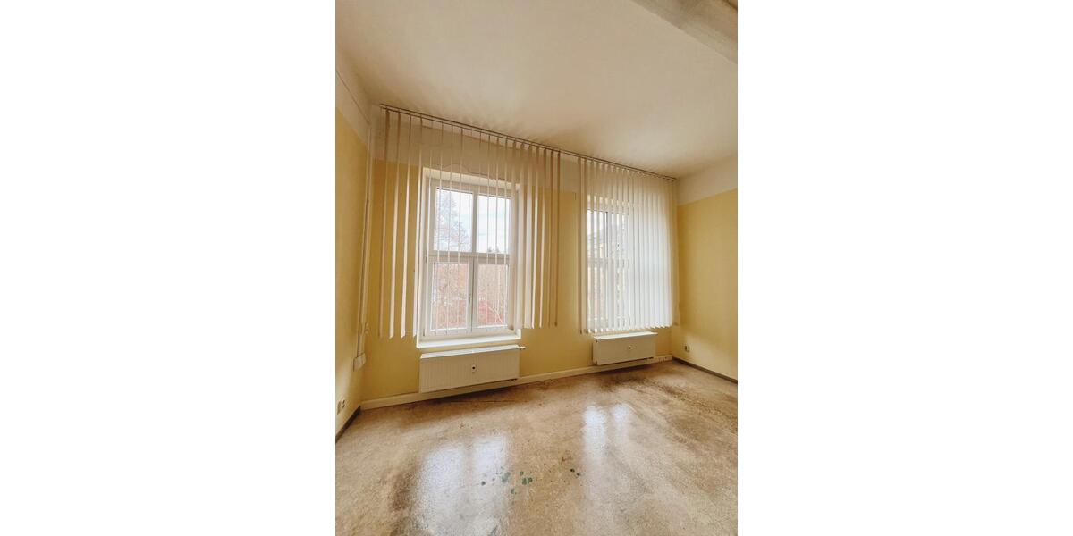 Günstige Bürofläche mit viel Tageslicht zimmer