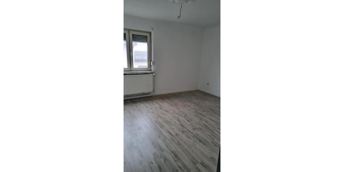 Erdgeschoßwohnung Friedrichsthal - 3 Zimmer, 80 m&sup2;, 600&euro; | Angebot:25224736
