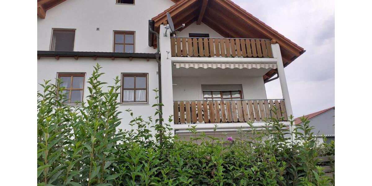 Dachgeschoßwohnung Neufahrn in Niederbayern - 2 Zimmer, 52 m&sup2;, 500&euro; | Angebot:25235042