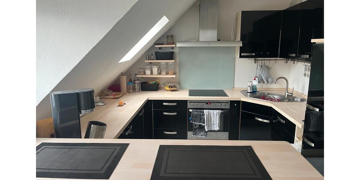 Dachgeschoßwohnung Offenbach am Main Bieber - 4 Zimmer, 80 m&sup2;, 950&euro; | Angebot:25590696