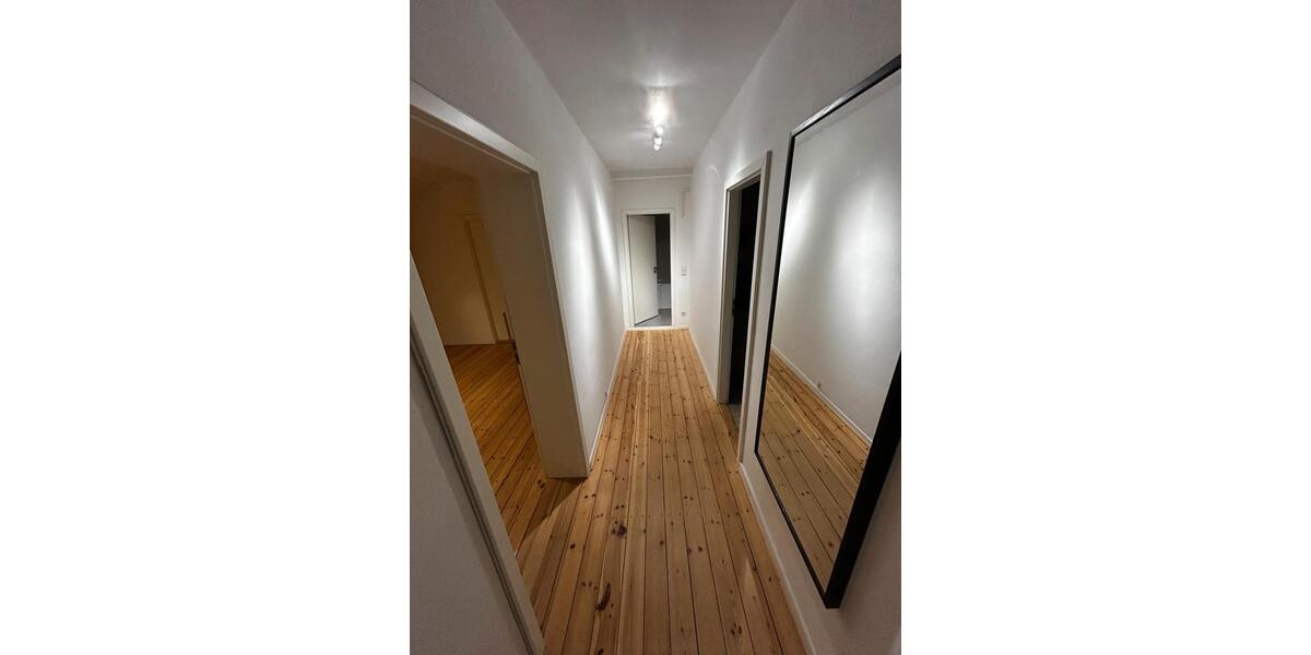 Wohnen auf Zeit Berlin Westend - 3 Zimmer, 80 m&sup2;, 650&euro; | Angebot:26647482