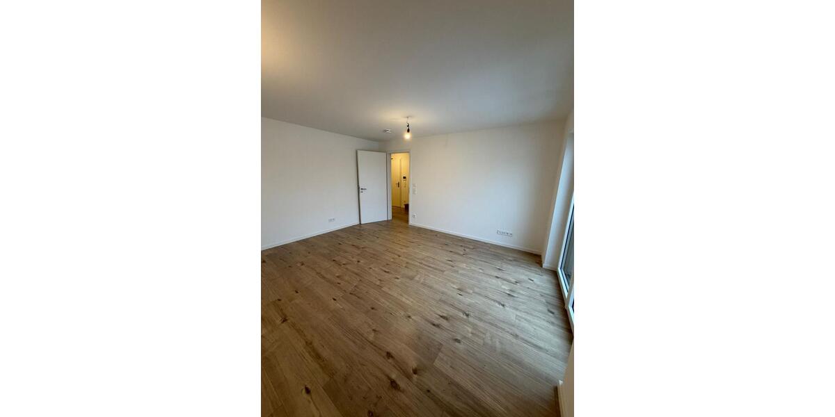 Etagenwohnung Barbing - 5.5 Zimmer, 150 m&sup2;, 1.900&euro; | Angebot:25715355