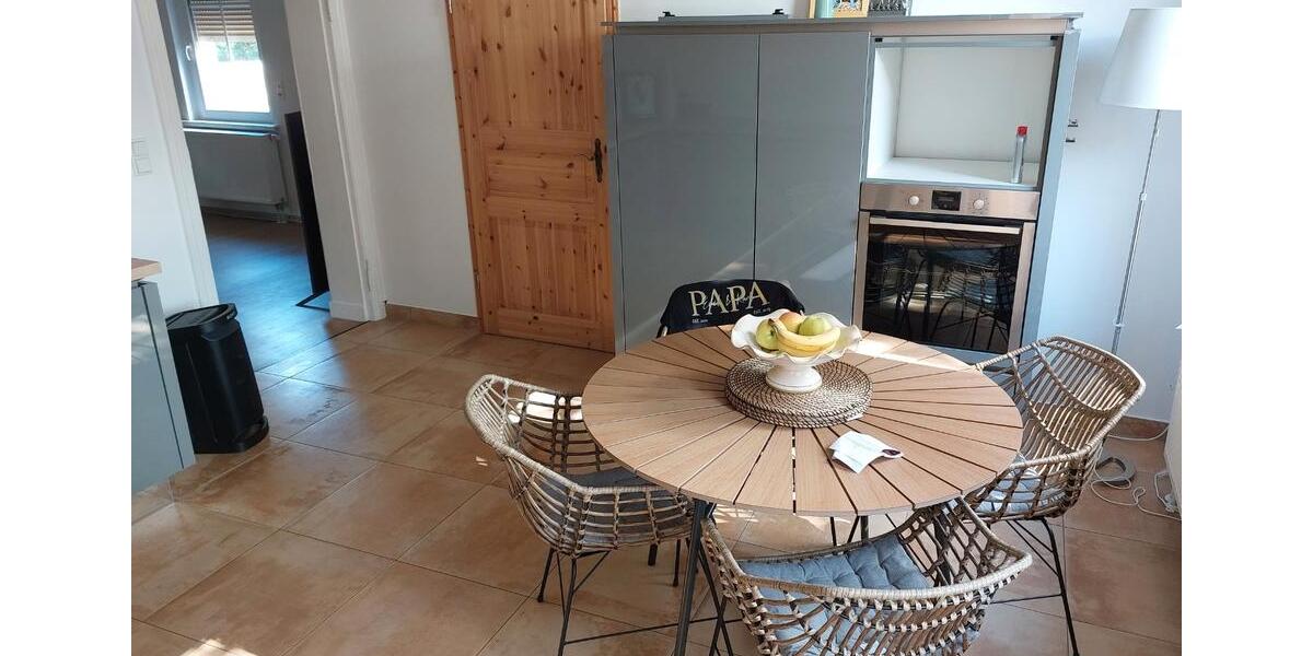 Einfamilienhaus Löwenberger Land - 5 Zimmer, 270 m&sup2;, 2.400&euro; | Angebot:26673842