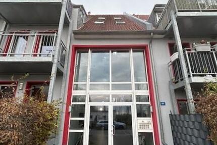 Charmante 3-Zimmer Wohnung mit offener Küche und Bad mit Wanne im Hochparterre mit Balkon 3 zimmer