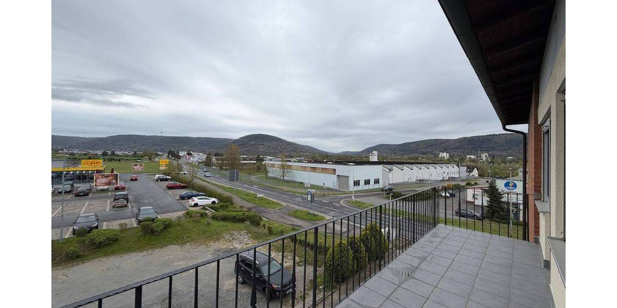 Etagenwohnung Großheubach - 3 Zimmer, 100 m&sup2;, 890&euro; | Angebot:26142148