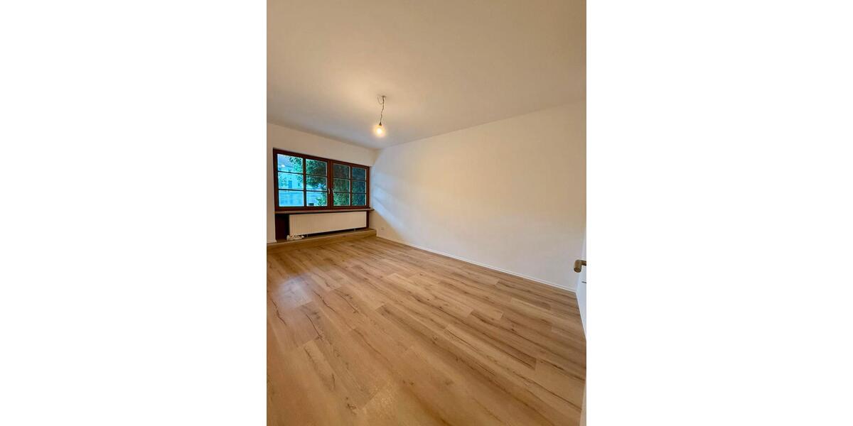 Erdgeschoßwohnung Balingen - 3.5 Zimmer, 99 m&sup2;, 1.030&euro; | Angebot:25544608