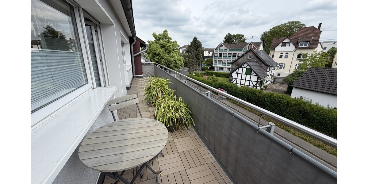 Moderne 4-Zimmer-Dachgeschosswohnung mit 2 Balkonen - Dachgeschoßwohnung Königswinter | Angebot:26765096